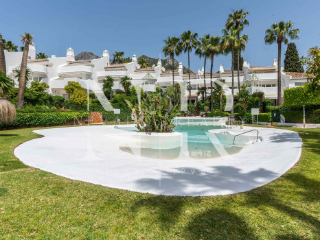 Maison de ville dans l'Urbanisation Camoján Blanco à vendre