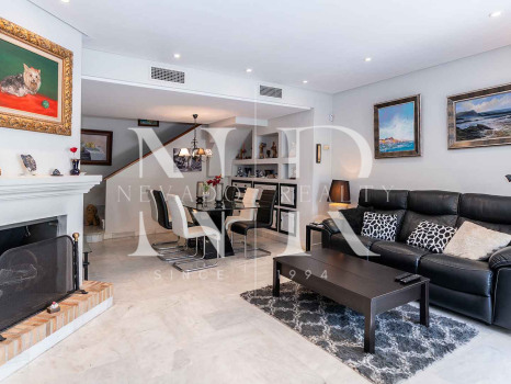 Maison de ville dans l'Urbanisation Camoján Blanco à vendre