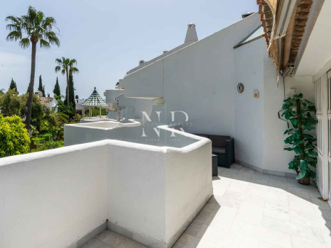 Maison de ville dans l'Urbanisation Camoján Blanco à vendre