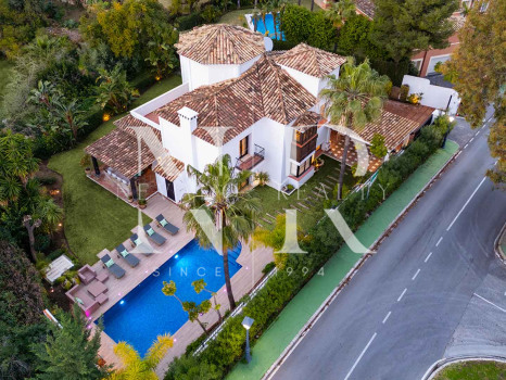 Villa en La Quinta completamente renovada en venta
