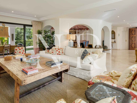Villa en La Quinta completamente renovada en venta