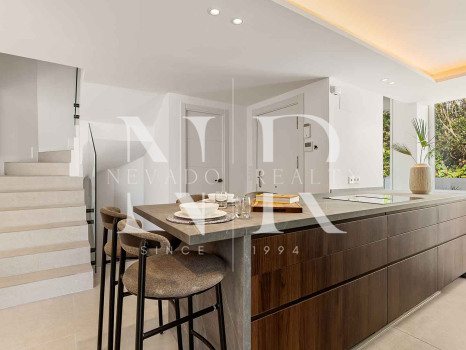 Completely refurbished townhouse in Las Cumbres de Marbella for sale
