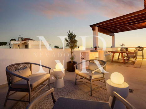 Completely refurbished townhouse in Las Cumbres de Marbella for sale