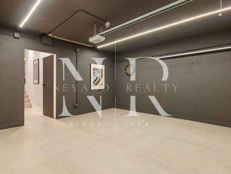 Completely refurbished townhouse in Las Cumbres de Marbella for sale