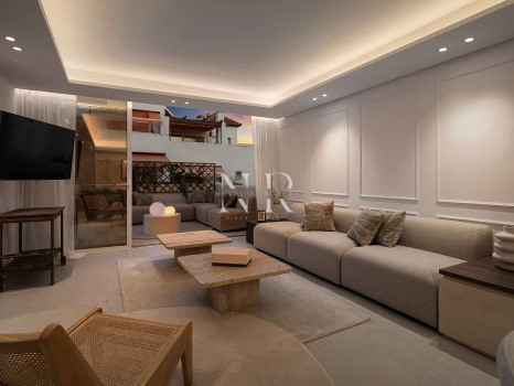 Maison de ville entièrement rénovée à Las Cumbres de Marbella à vendre