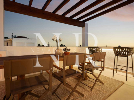 Completely refurbished townhouse in Las Cumbres de Marbella for sale