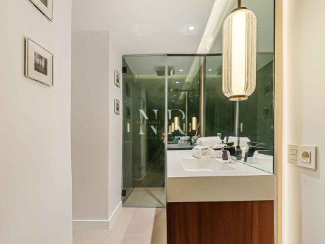 Maison de ville entièrement rénovée à Las Cumbres de Marbella à vendre