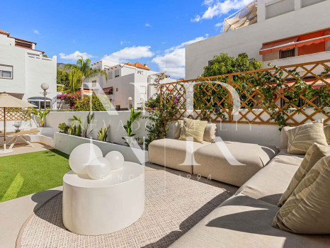 Completely refurbished townhouse in Las Cumbres de Marbella for sale