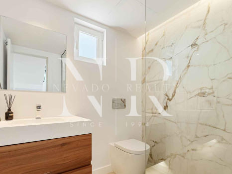 Completely refurbished townhouse in Las Cumbres de Marbella for sale