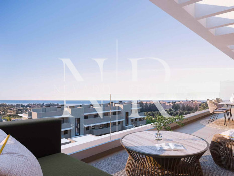 Newly built flat in Estepona East for sale