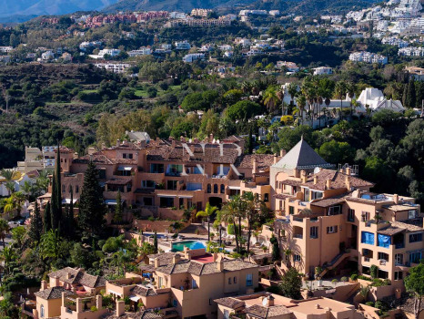 Ático en Urbanización Les Belvederes con vistas panorámicas en venta