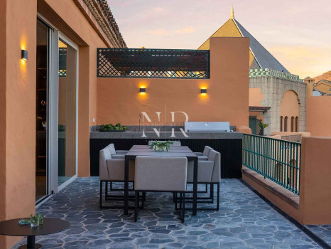 Ático en Urbanización Les Belvederes con vistas panorámicas en venta