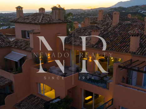 Ático en Urbanización Les Belvederes con vistas panorámicas en venta