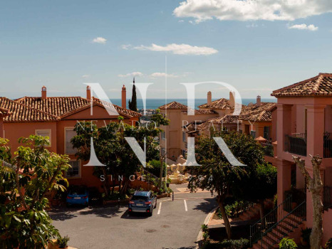 Appartement dans l'Urbanisation Monte Halcones avec vue panoramique sur la mer à vendre