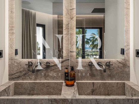 Adosada en Urbanización La Quinta Hills completamente renovada en venta