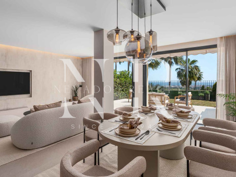 Adosada en Urbanización La Quinta Hills completamente renovada en venta