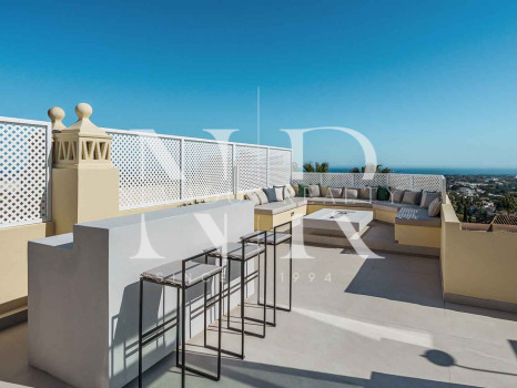 Adosada en Urbanización La Quinta Hills completamente renovada en venta