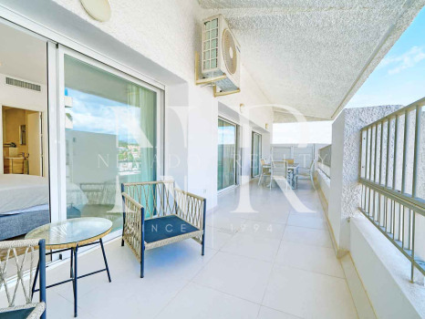 Penthouse entièrement rénové sur le Golden Mile