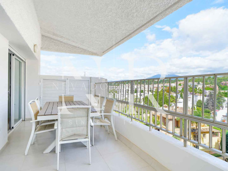 Penthouse entièrement rénové sur le Golden Mile