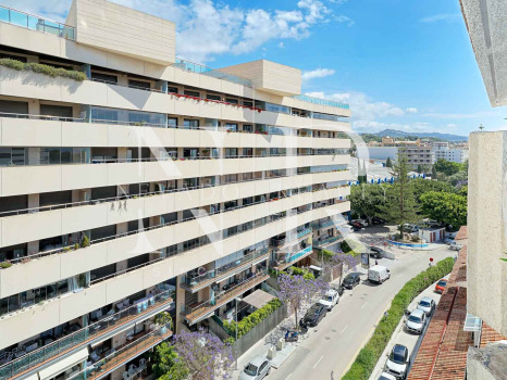 Penthouse entièrement rénové sur le Golden Mile