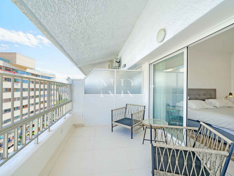 Penthouse entièrement rénové sur le Golden Mile