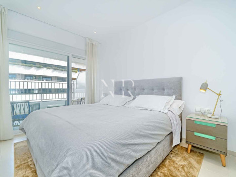Penthouse entièrement rénové sur le Golden Mile