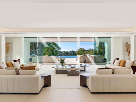 Villa in La Quinta Urbanization for sale