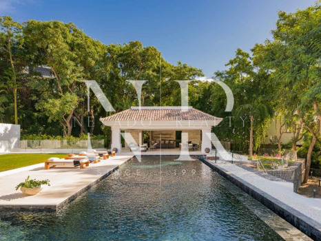 Villa in La Quinta Urbanization for sale