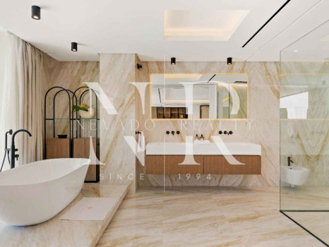 Villa in La Quinta Urbanization for sale