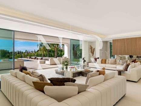 Villa in La Quinta Urbanization for sale