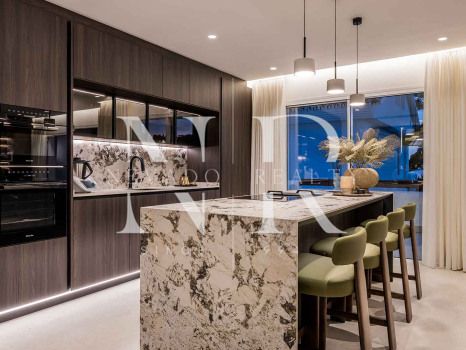 Apartamento en Urbanización Palm Beach en primera línea de playa en venta