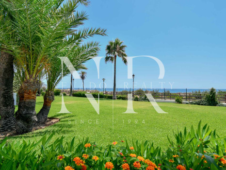 Apartamento en Urbanización Palm Beach en primera línea de playa en venta