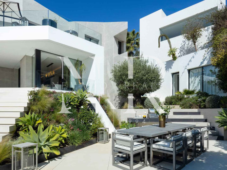 Villa en Urbanización El Herrojo con vistas panorámicas en venta