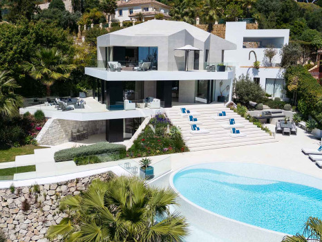 Villa in Urbanisation El Herrojo with panoramic views for sale
