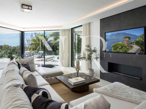 Villa en Urbanización El Herrojo con vistas panorámicas en venta