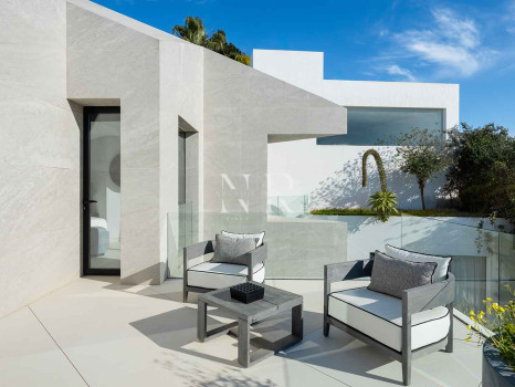 Villa in Urbanisation El Herrojo with panoramic views for sale