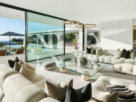 Villa en Urbanización El Madroñal con vistas panorámicas en venta
