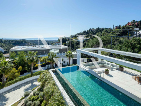 Villa en Urbanización El Madroñal con vistas panorámicas en venta
