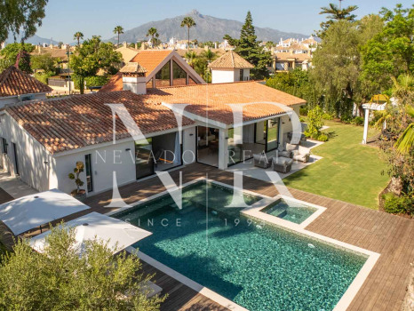 Villa de plain-pied près de Puerto Banús à vendre