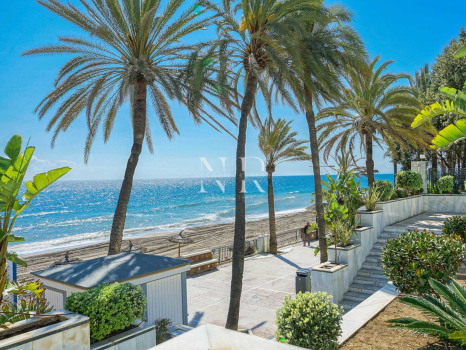 Renovated apartment on Ricardo Soriano with sea views for short-term rental.