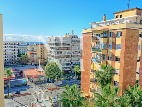 Renovated apartment on Ricardo Soriano with sea views for short-term rental.