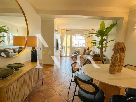 Renovated apartment on Ricardo Soriano with sea views for short-term rental.