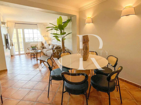 Renovated apartment on Ricardo Soriano with sea views for short-term rental.