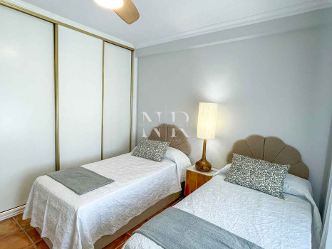 Renovated apartment on Ricardo Soriano with sea views for short-term rental.