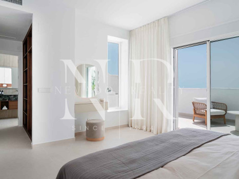 Penthouse à vendre dans le lotissement La Quinta Village avec vue sur la mer