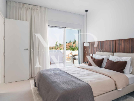 Penthouse à vendre dans le lotissement La Quinta Village avec vue sur la mer