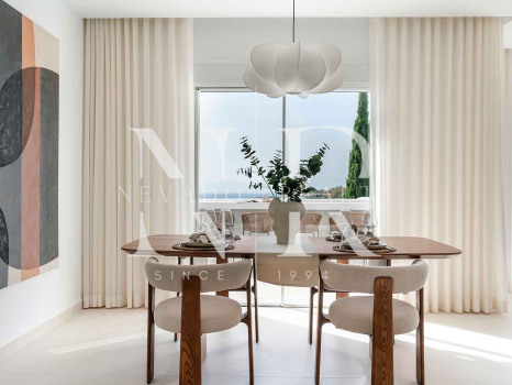 Penthouse à vendre dans le lotissement La Quinta Village avec vue sur la mer