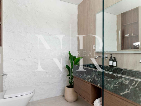 Penthouse à vendre dans le lotissement La Quinta Village avec vue sur la mer