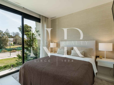 Semi-detached house for sale in Banús Bay Urbanization, just minutes from the beach