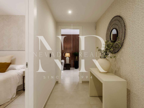 Semi-detached house for sale in Banús Bay Urbanization, just minutes from the beach